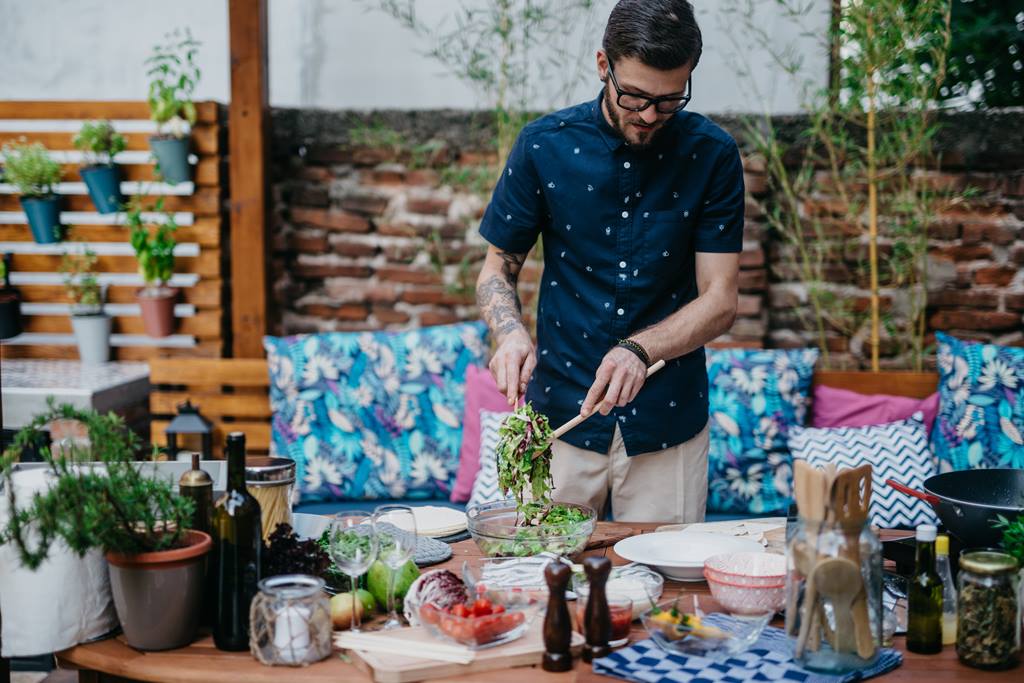 CUISINER AU JARDIN