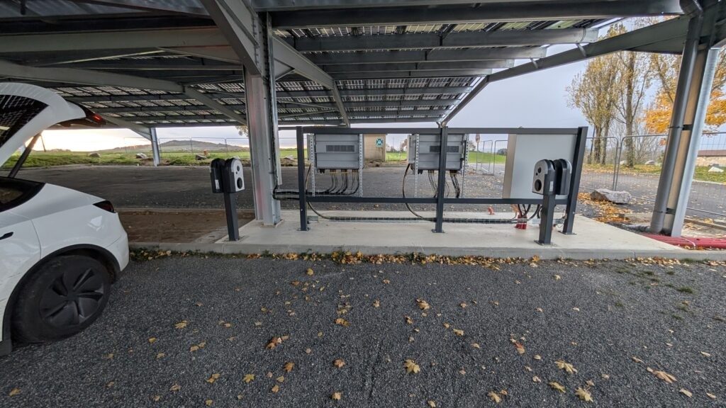 borne recharge entreprise Longessaigne