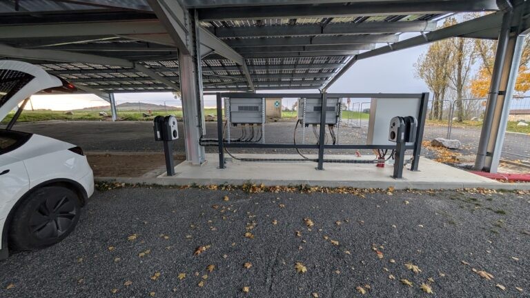 borne recharge entreprise Longessaigne