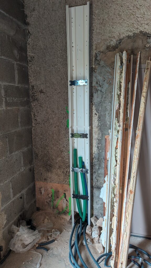 Intégration domotique KNX en rénovation pisé