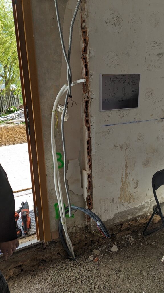 Intégration domotique KNX en rénovation pisé