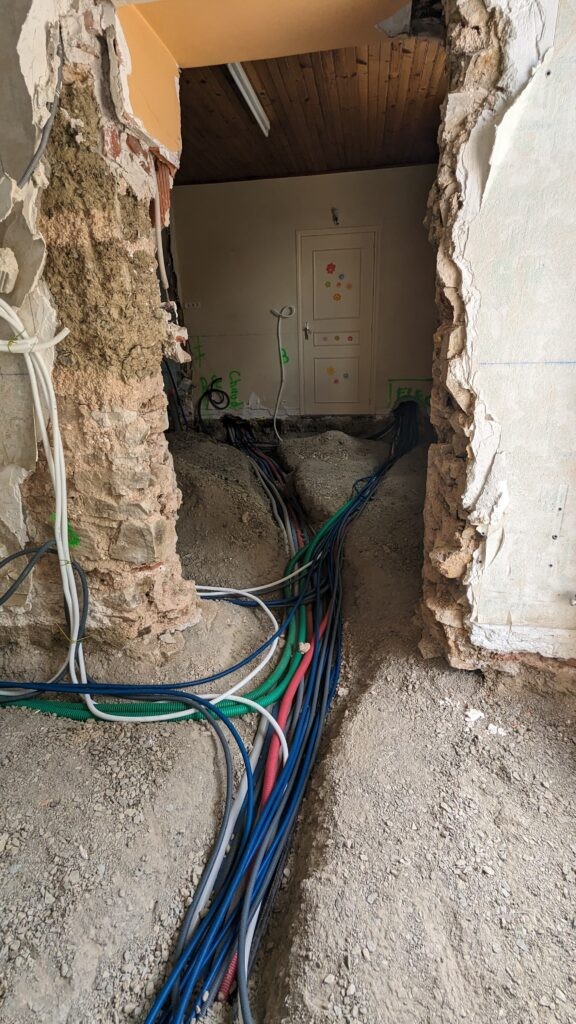 Intégration domotique KNX en rénovation pisé