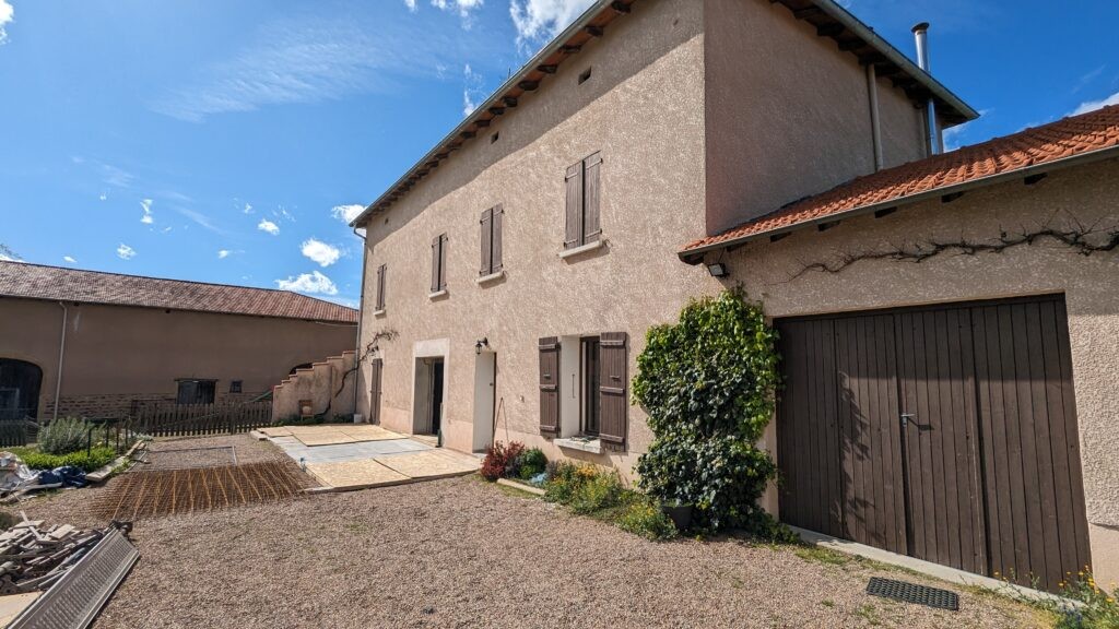 Intégration domotique KNX en rénovation pisé