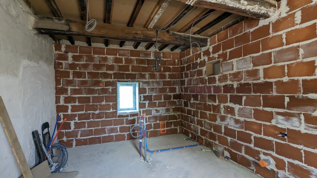 Intégration domotique KNX en rénovation pisé