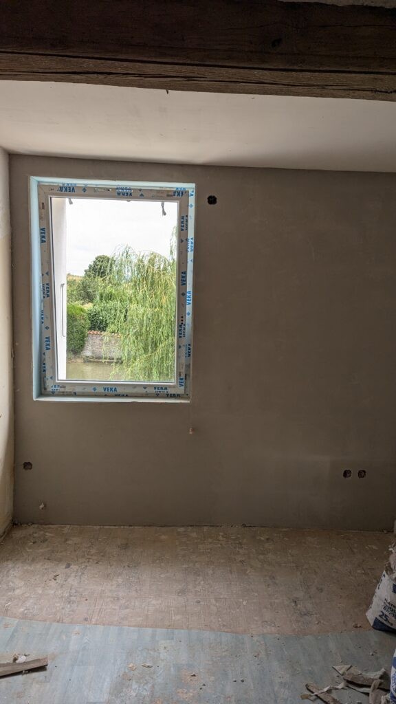 Intégration domotique KNX en rénovation pisé